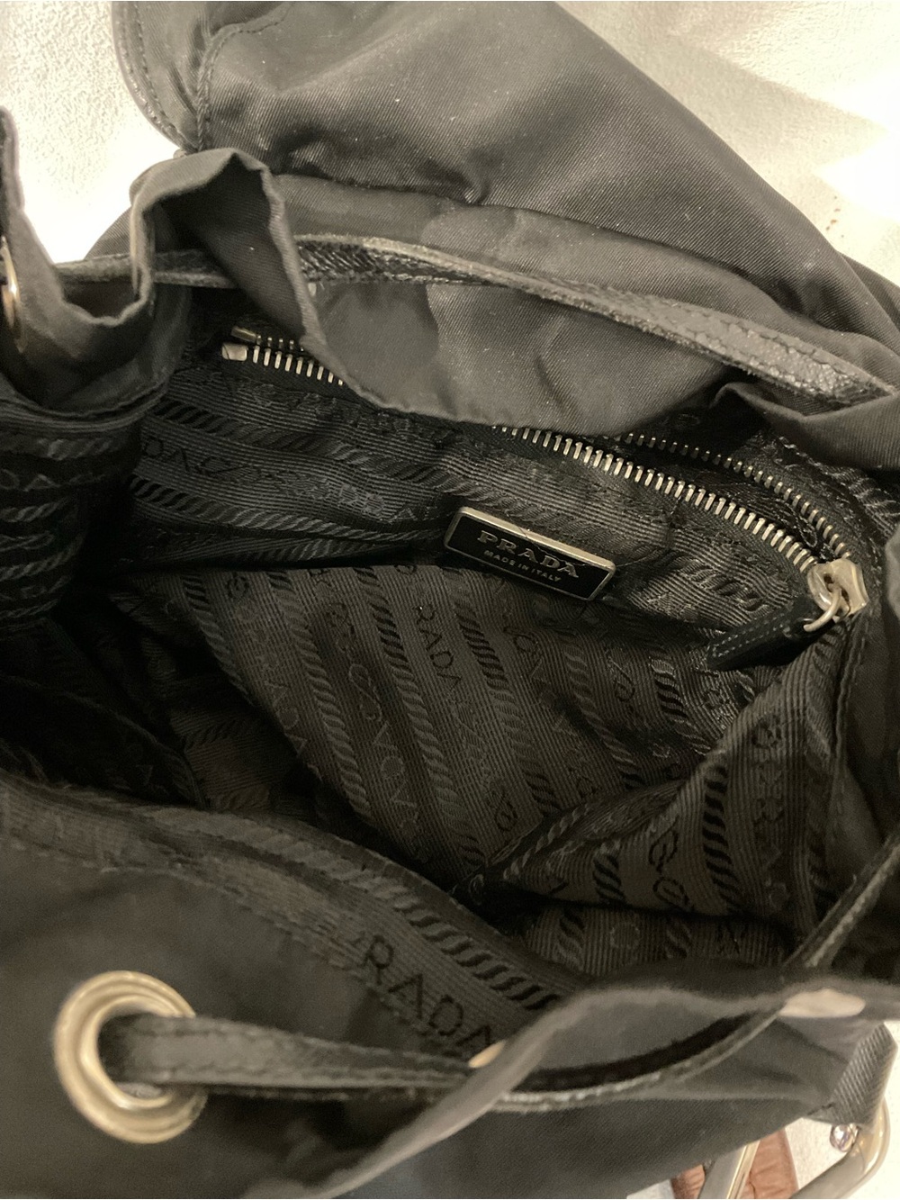 Prada Bag - Picture 6 of 9